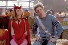 Wanda (Elizabeth Olsen) e Pietro (Evan Peters) em WandaVision (Reprodução / Disney+)
