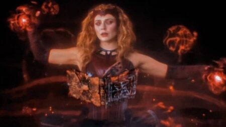 Feiticeira Escarlate (Elizabeth Olsen) em WandaVision (Reprodução / Disney+)