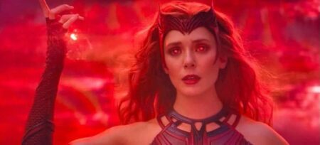 Feiticeira Escarlate (Elizabeth Olsen) em WandaVision (Reprodução / Disney+)