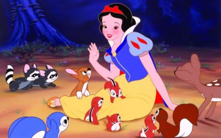 8 vezes em que as princesas da Disney receberam um desenvolvimento pobre Branca de Neve em Branca de Neve e os Sete Anões (Reprodução)