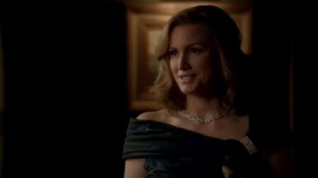 Esther (Alice Jean Evans) em The Vampire Diaries (Reprodução)