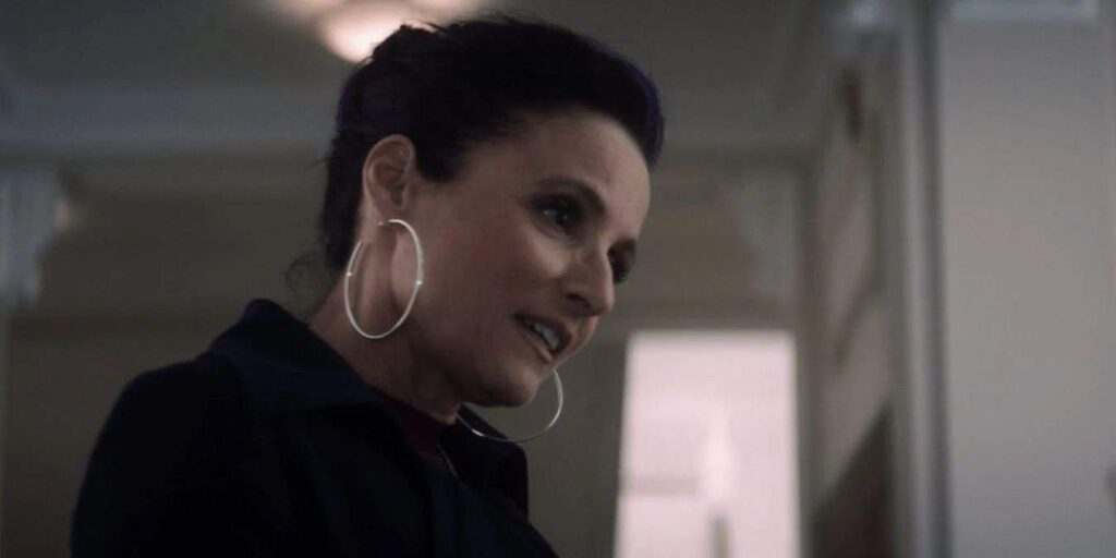 Valentina Allegra de Fontaine (Julia Louis-Dreyfus) em Falcão e o Soldado Invernal (Reprodução / Disney+)