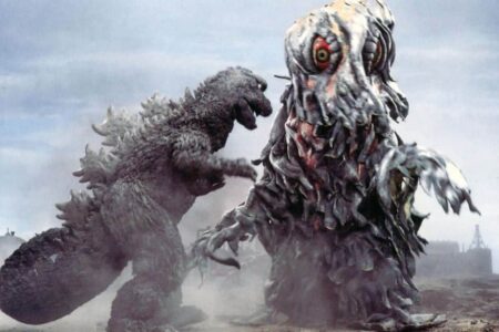 Apple TV produzirá série com Godzilla e os Titãs Cena de Os Monstros Invadem a Terra (Reprodução / Toho)