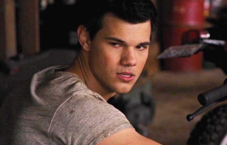 Taylor Lautner viveu verdadeiro pesadelo nas gravações de Crepúsculo Jacob Black (Taylor Lautner) em A Saga Crepúsculo (Reprodução)