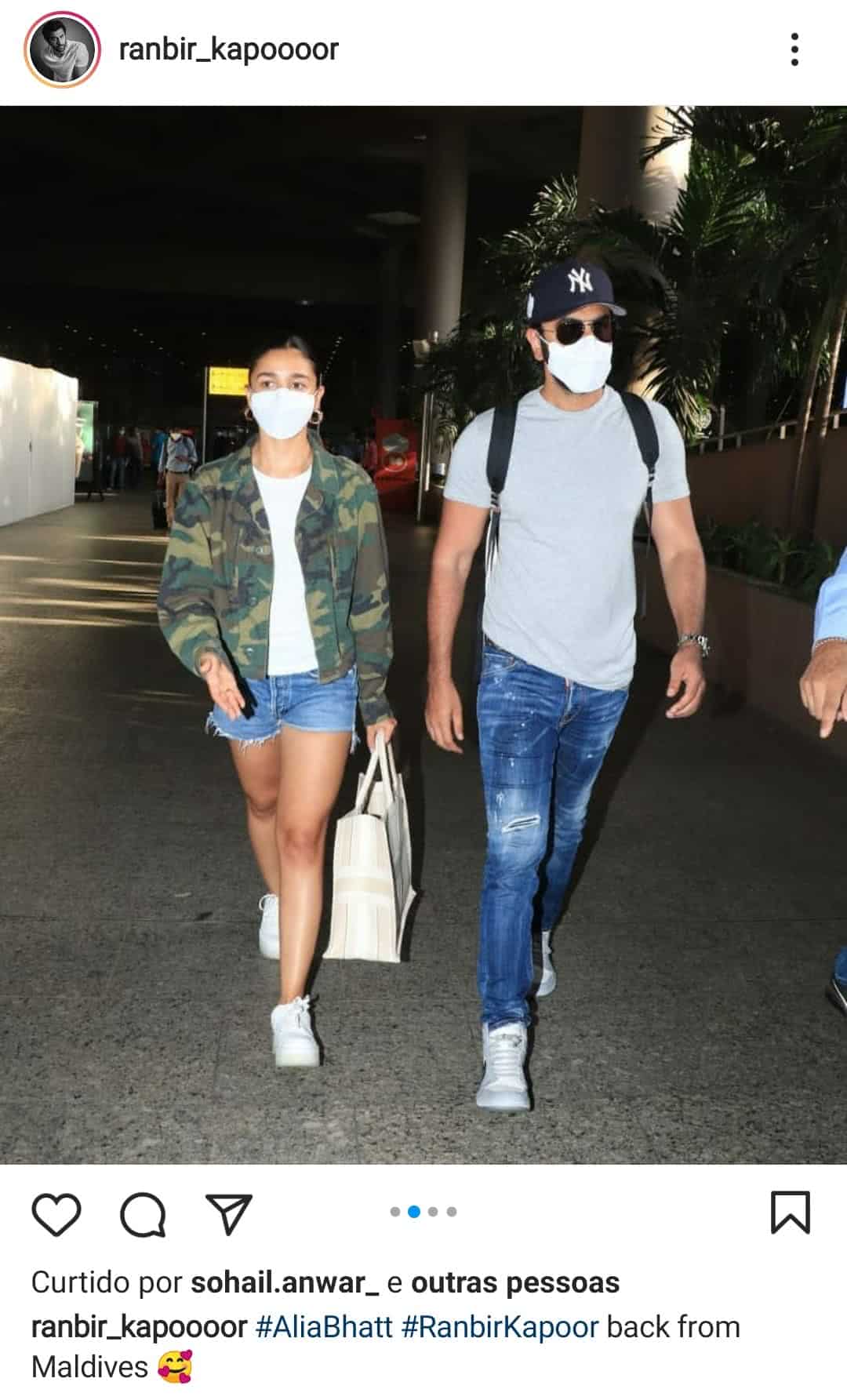 Ranbir Kapoor e Alia Bhatt no aeroporto a caminho das Maldivas Reproducao