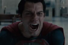 Superman (Henry Cavill) em O Homem de Aço (Reprodução)