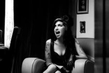 Amy Winehouse em Back To Black (Reprodução)