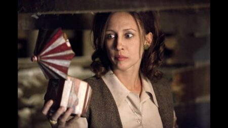 Lorraine Warren (Vera Farmiga) em Invocação do Mal (Reprodução)