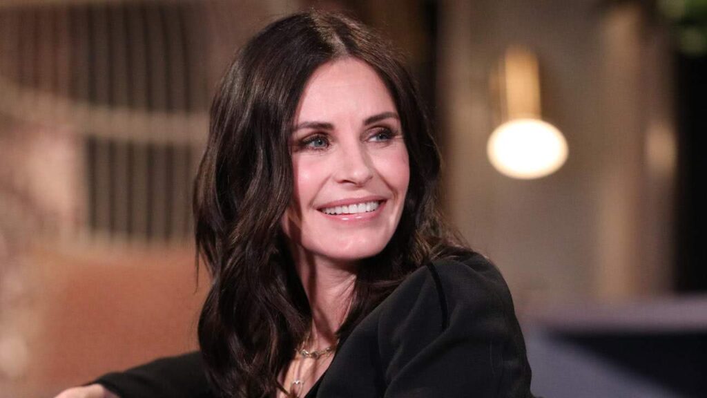 Courteney Cox soltou a língua e deu outro spoiler de Pânico 6? Courteney Cox