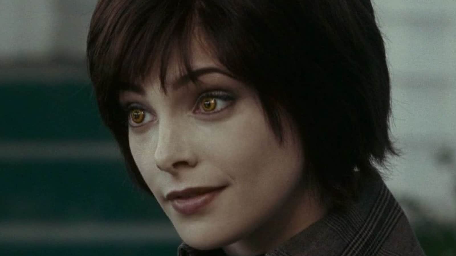 Alice Cullen (Ashley Greene) em A Saga Crepúsculo (Reprodução)