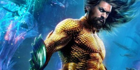 Jason Momoa comemora Aquaman 2 e exibe tatuagens do herói Aquaman (Jason Momoa) em Aquaman (Divulgação / DC)