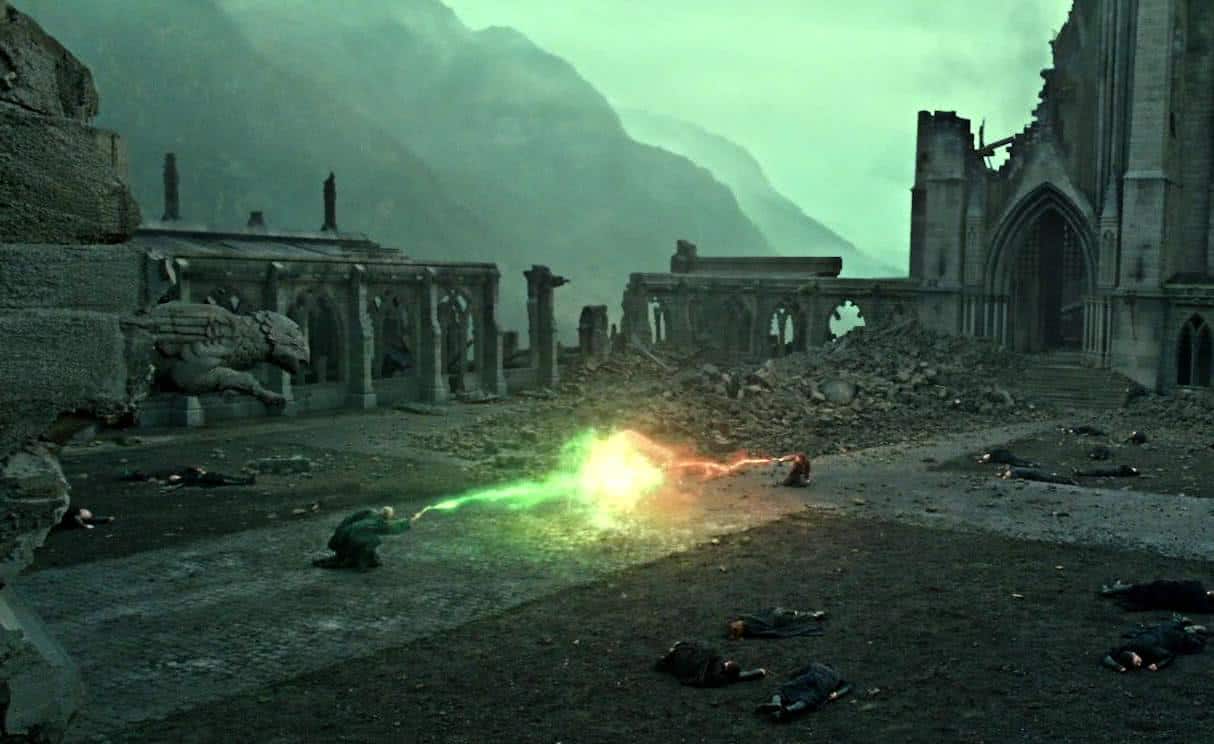 Batalha de Hogwarts em Harry Potter e as Relíquias da Morte Parte 2 (Reprodução)