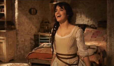 Cinderela é mais do que um filme com o selo “Girlboss” Cinderela de Camila Cabello (Divulgação / Amazon)