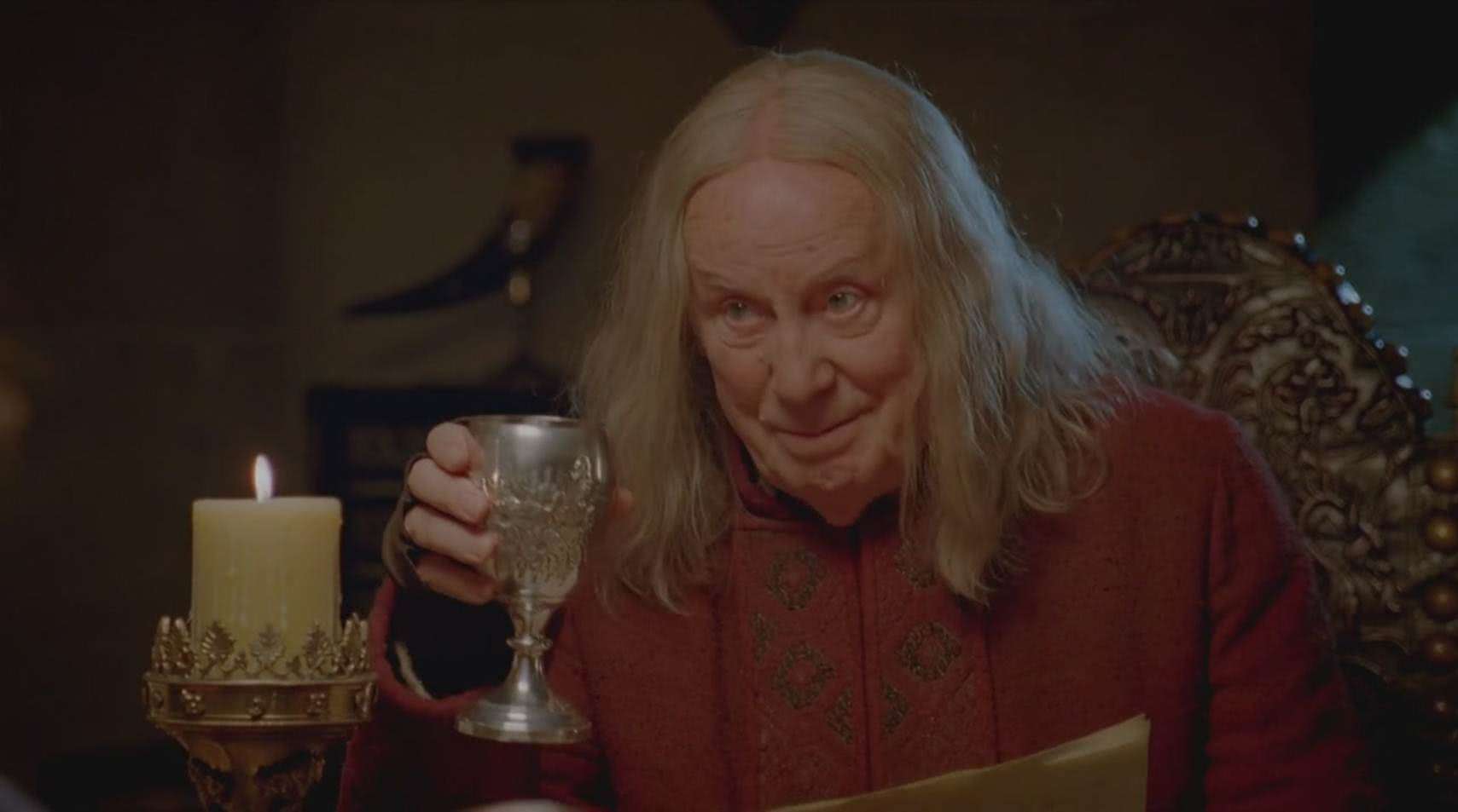 Gaius (Richard Wilson) em As Aventuras de Merlin (Reprodução)