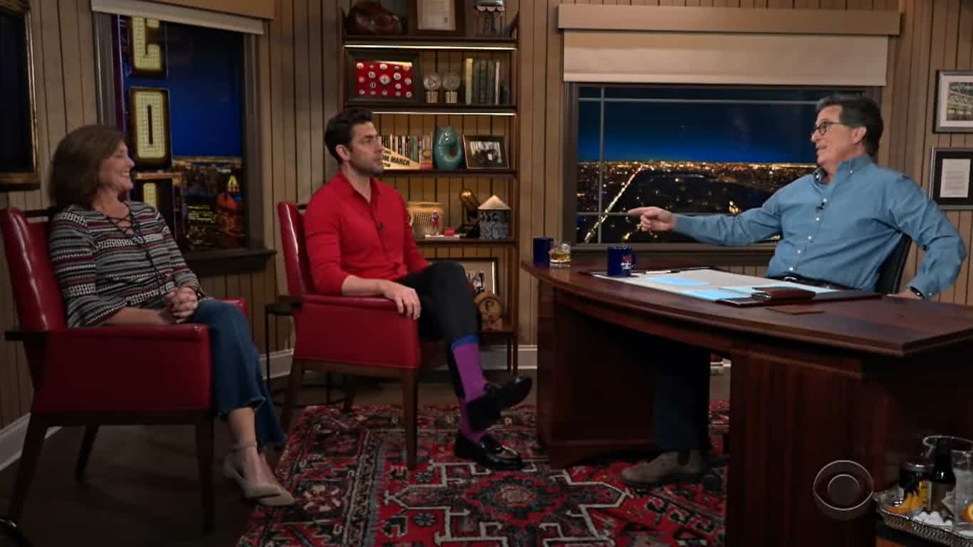 John Krasinski em The Late Show Reproducao