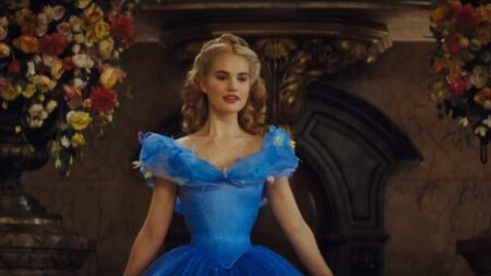 Outras versões de Cinderela que você precisa conhecer Lily James em Cinderela Reproducao
