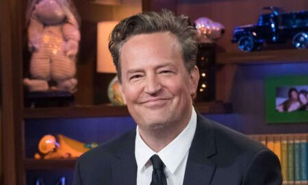 Matthew Perry se retrata após desejar morte de Keanu Reeves: “Sou fã” Matthew Perry