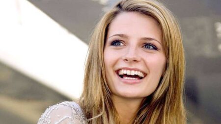 Mischa Barton diz que bullying nos bastidores a fez sair de The OC Marissa (Mischa Barton) em The OC