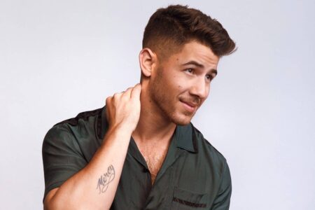 Nick Jonas é hospitalizado após acidente em set de filmagem Nick-Jonas