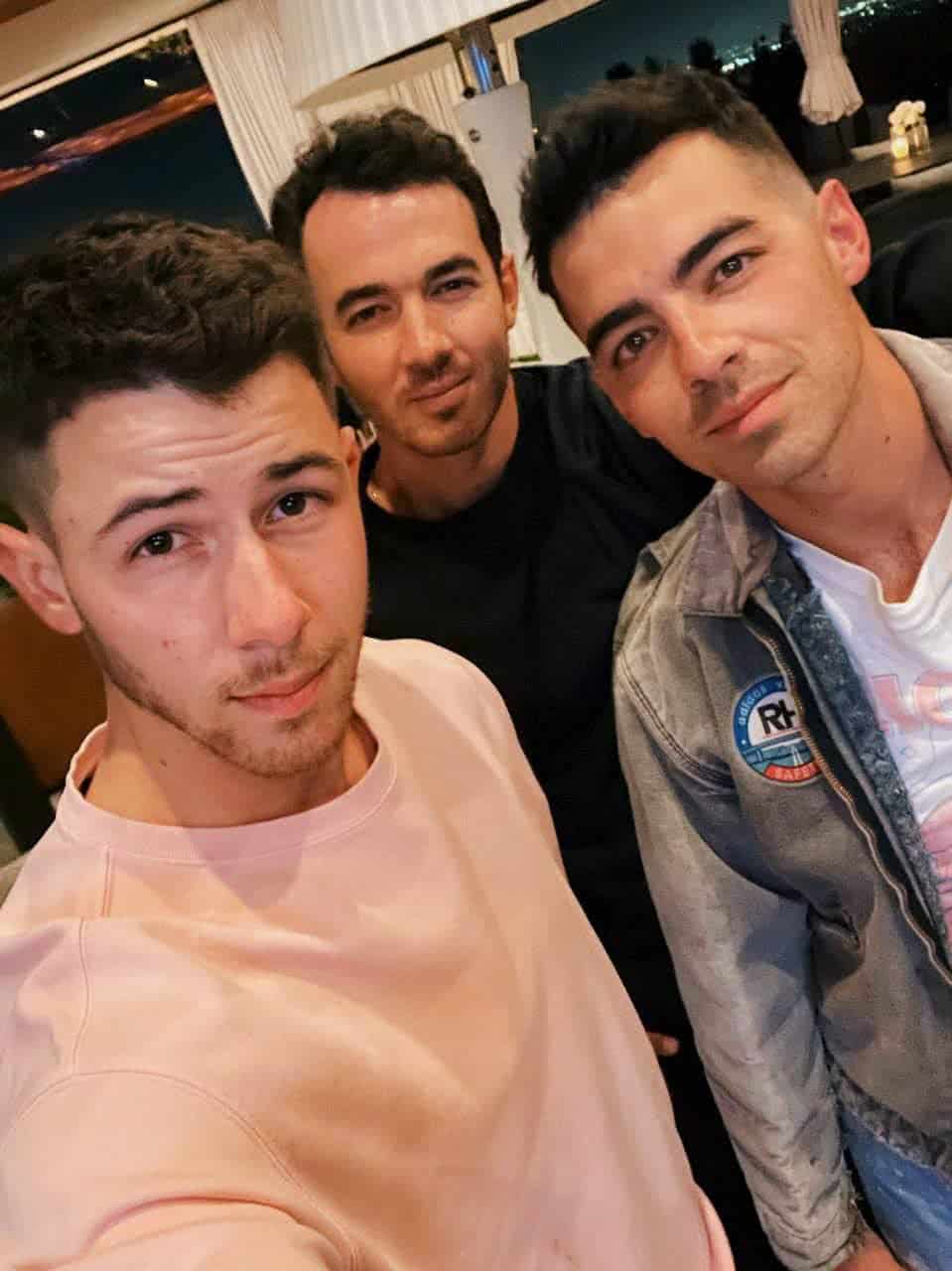 Nick, Kevin e Joe Jonas