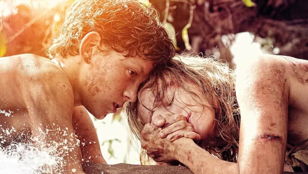 Tom Holland e Naomi Watts em O Impossivel