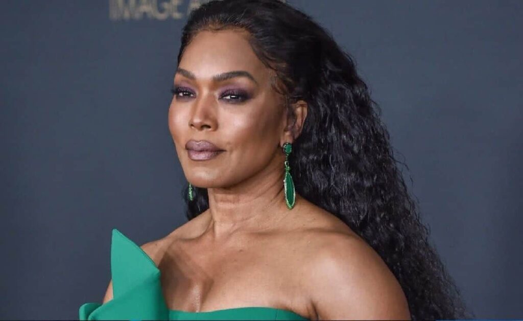 Pantera Negra 2 | Atriz dispara sobre filme: “Vai ser fenomenal” Angela Bassett (Divulgação)