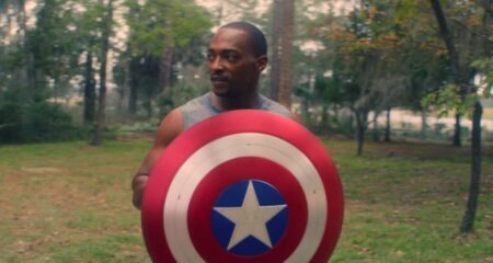 Sam Wilson (Anthony Mackie) em Falcão e o Soldado Invernal (Reprodução / Disney+)