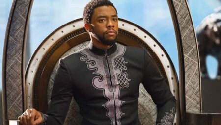 Chadwick Boseman em Pantera Negra (Reprodução / Marvel)