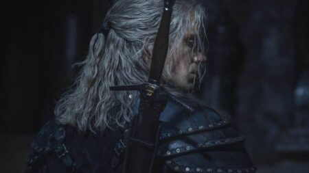 Geralt de Rivia (Henry Cavill) em The Wicher (Reprodução / Netflix)