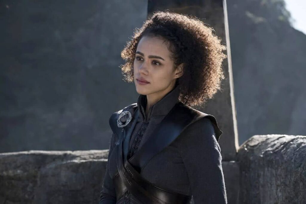 Nathalie Emannuel diz que atores negros britânicos só vão para Hollywood porque TV local os rejeita Missandei (Nathalie Emmanuel) em Game of Thrones (Reprodução / HBO)
