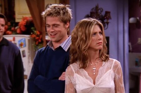 Jennifer Aniston revela que tipo de relacionamento ela tem com Brad Pitt screenshot from an episode ofb711fd