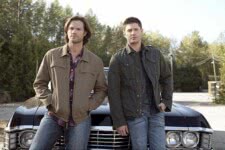 Sam (Jared Padalecki) e Dean (Jensen Ackles) em Supernatural (Reprodução)