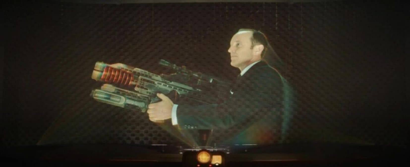 Flashback mostra Phil Coulson em Loki (Reprodução / Disney+)