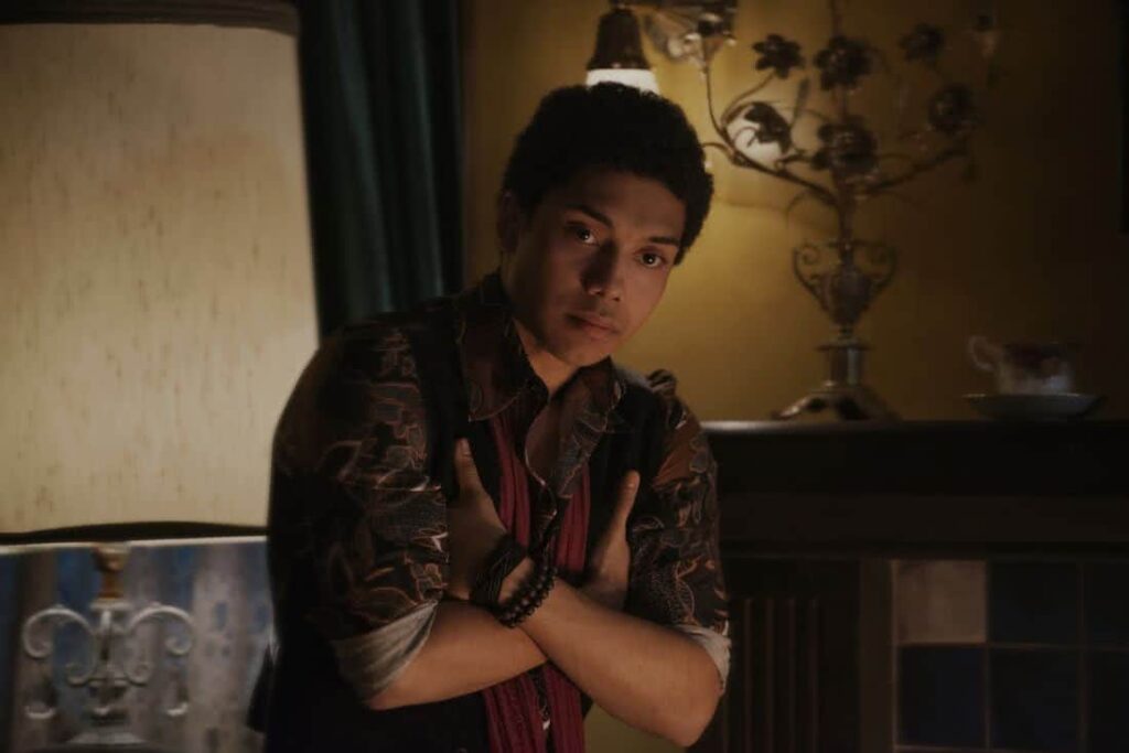 Ambrose (Chance Perdomo) em O Mundo Sombrio de Sabrina (Reprodução)