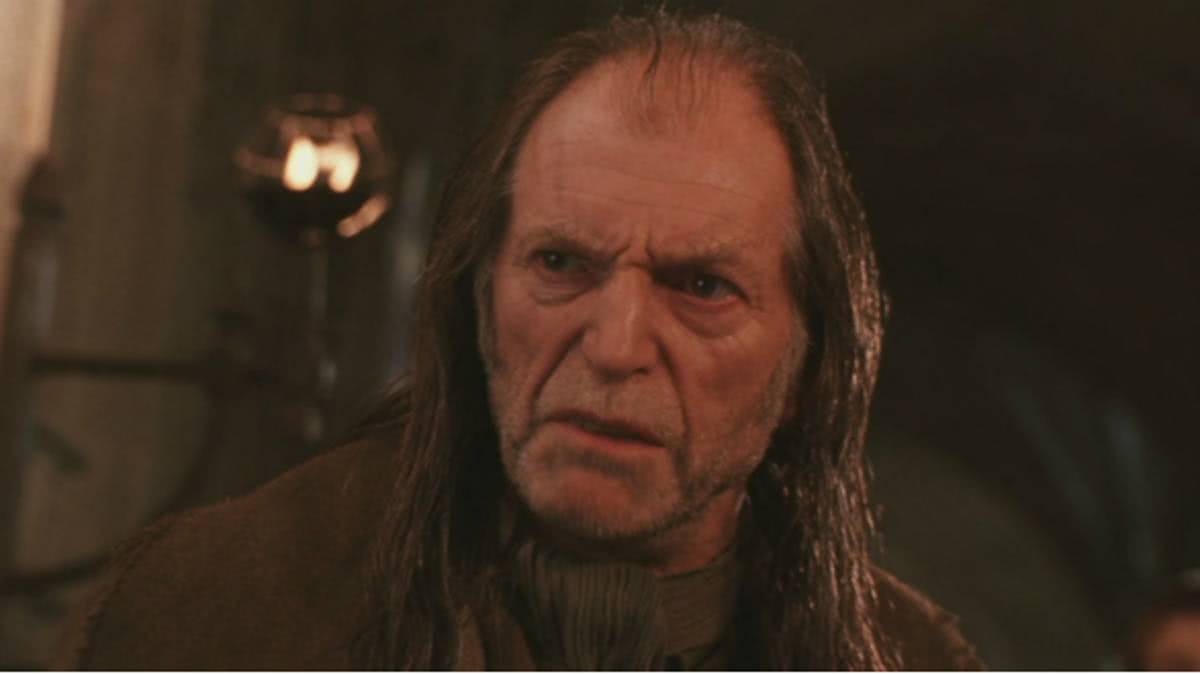 Argus Filch (David Bradley) em Harry Potter (Reprodução)