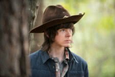 Carl (Chandler Riggs) em The Walking Dead (Reprodução)