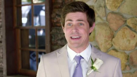 How I Met Your Father | Chris Lowell se junta a Hilary Duff na série spinoff Chris Lowell em Bela Vinganca Reproducao