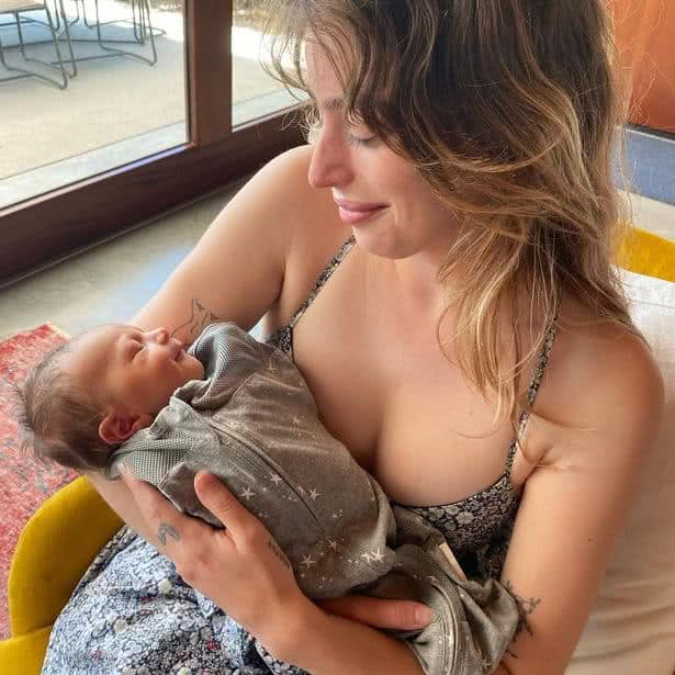 Clara McGregor com o irmão