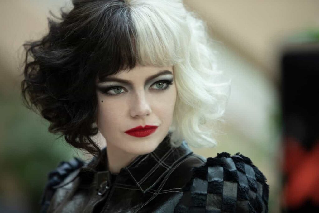 5 versões de Cruella para os fãs escolherem a melhor Cruella (Emma Stone) em Cruella (Reprodução)