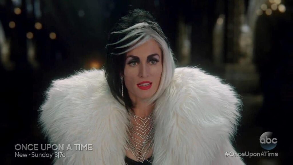 Cruella (Victoria Smurfit) em Once Upon a Time (Reprodução)
