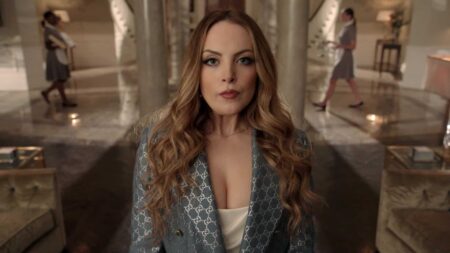 Fallon mais velha? Essas e outras curiosidades sobre a protagonista de Dinastia allon (Liz Gillies) em Dynasty (Reprodução)