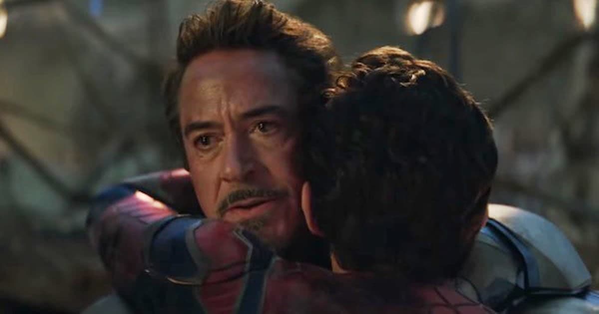 Homem de Ferro (Robert Downey Jr.) e Homem Aranha (Tom Holland) em Vingadores Ultimato (Reprodução)