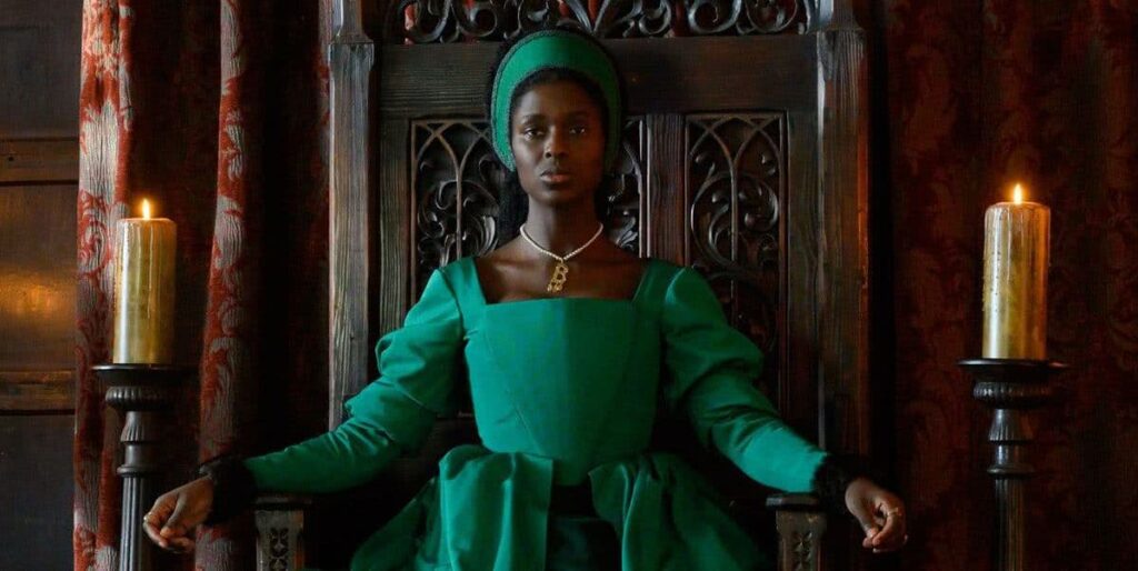 Série cria polêmica ao duvidar de sexualidade de rainha da Inglaterra Jodie Turner Smith. como Ana Bolena em Anne Boleyn Reproducao