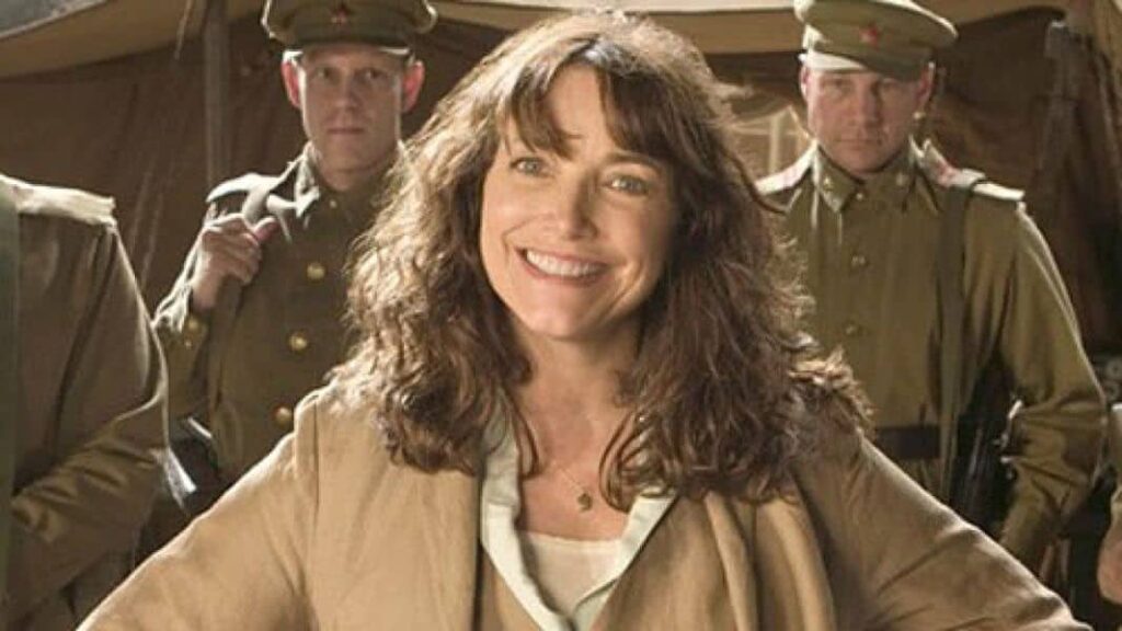 Estrela de Indiana Jones revela que se negou a dormir com vilão Karen Allen em Indiana Jones e o Reino da Caveira de Cristal Reproducao