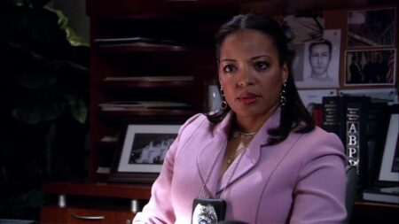 Dexter: Luna Lauren Velez tem uma ideia para o retorno da 9ª temporada Luna Lauren Velez em Dexter Reproducao
