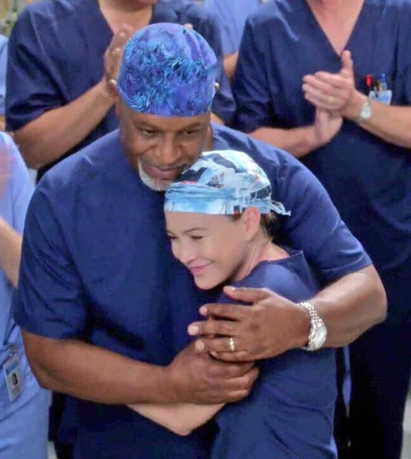 Meredith (Ellen Pompeo) e Richard (James Pickens Jr.) em Grey's Anatomy (Reprodução)