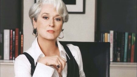 Arrependimento! O Diabo Veste Prada marcou a vida de Meryl Streep Meryl Streep como Miranda Priestly em O Diabo Veste Prada (Reprodução)