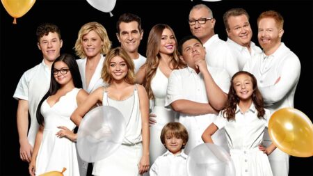 Modern Family | Atriz não é convidada para reencontro de elenco e cria climão nas redes Modern Family Divulgacao