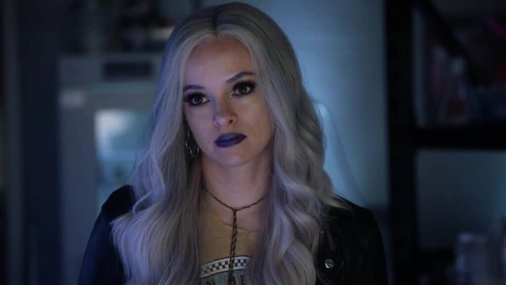 Quem são todos os personagens do Arrowverse que merecem estar no cinema Nevasca (Danielle Panabaker) em The Flash (Reprodução / The CW)