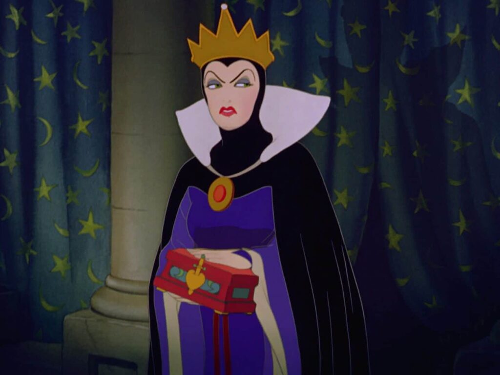 4 piores erros dos pais dos protagonistas da Disney Rainha Má em Branca de Neve e os Sete Anões (Reprodução)